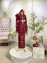 Adinda Grand Wedding Package – Classic Kebaya Pengantin & Traditional Accessories