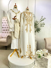 Sewa Baju Sanding Dress Satin Krim-Baju Pengantin Perempuan Moden Cape-Busana Sanding Warna Krim Emas