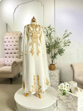 Koleksi Baju Pengantin Premium Krim-AZZAHRAH – Baju Sanding Dress Satin Krim Emas Eksklusif-Sewa Baju Pengantin L&P Krim Emas dengan Cape-Busana Sanding Cardiabaya Moden & Satin Bridal