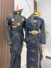 Pakej sewa baju nikah lengkap navy blue gold untuk pasangan pengantin bergaya mewah di majlis sanding resepsi atau majlis bertandang