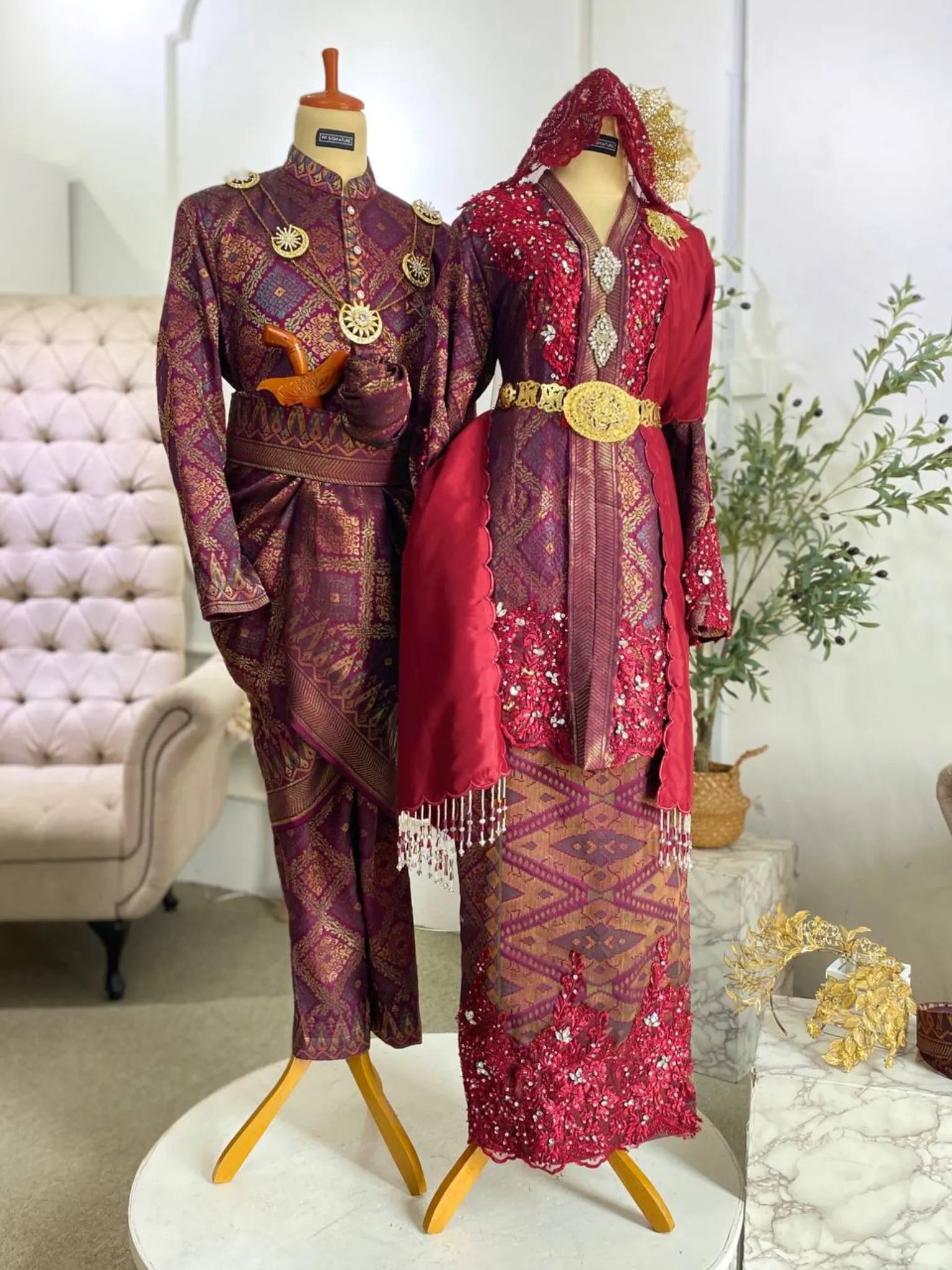 CHE' RAH - Baju Sanding Maroon & Purple Kebaya with Selempang Sulam