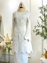 Baju Nikah Songket-Baju Pengantin Moden-Nikah Dress Malaysia-Baju Kurung Pengantin-Baju Melayu Nikah-Simple Wedding Attire-Bridal Kurung with Veil-Sampin & Brooch Set-Malay Wedding Couple Outfit-Modern Traditional Wedding Attire