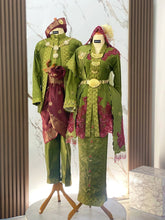 KASTURI set baju sanding olive green gold songket tabur kebaya moden dengan kot raihan untuk majlis perkahwinan tradisional melayu