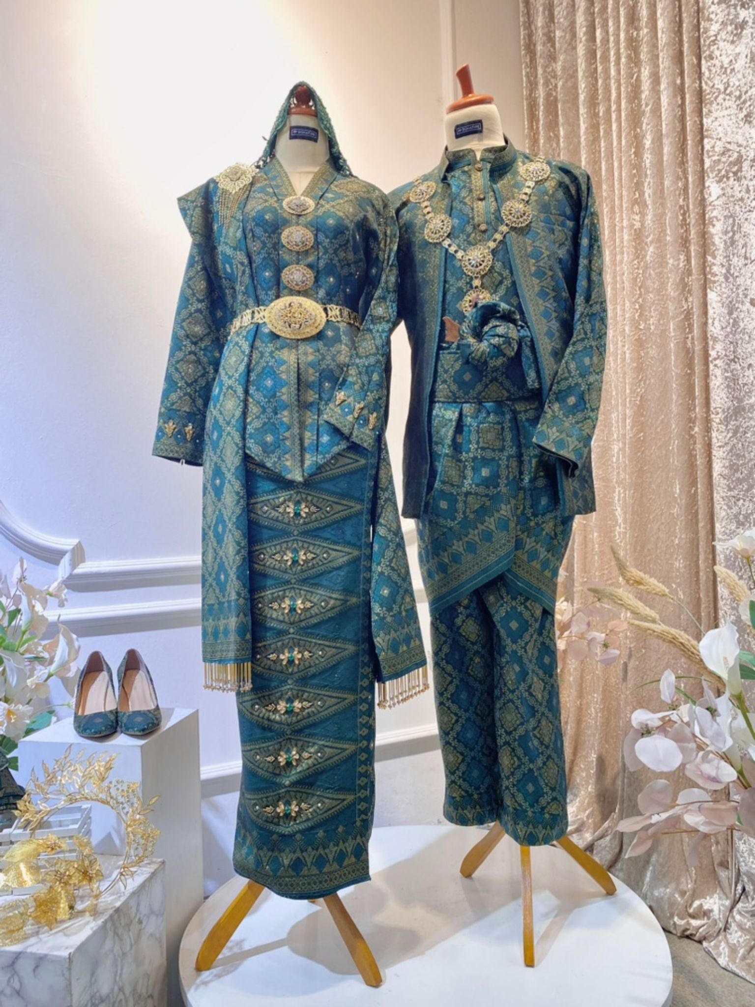 KIRANA - Baju Pengantin Emerald Green with Gold Songket Kebaya with Selempang