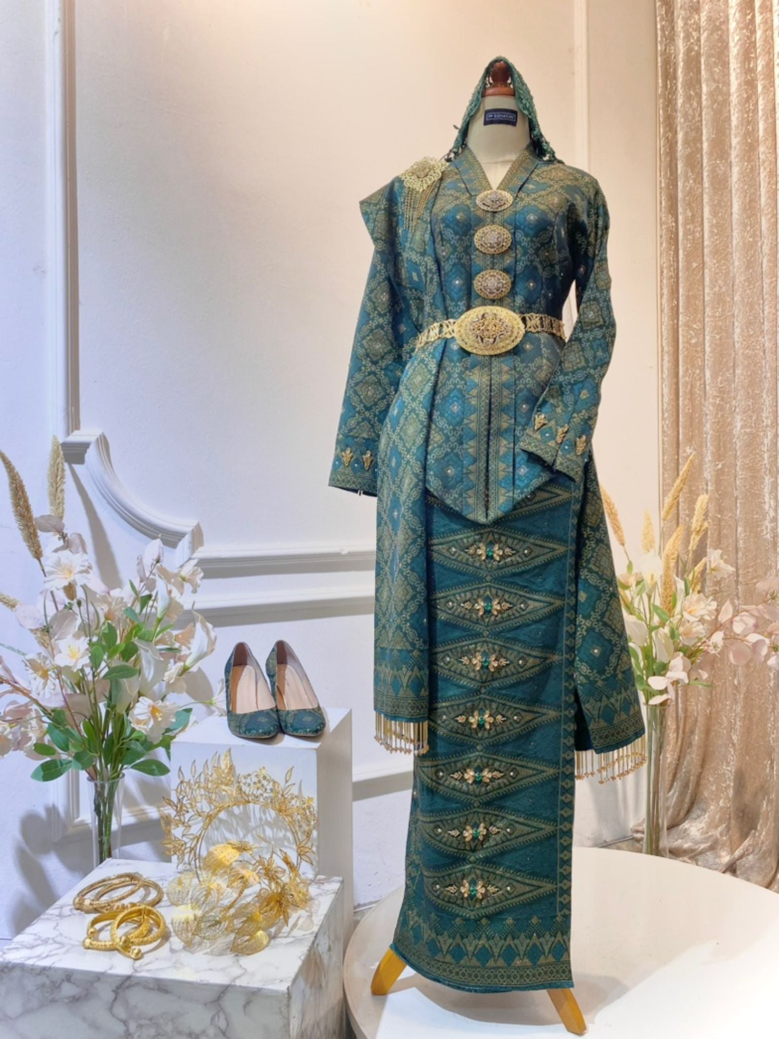 KIRANA - Baju Pengantin Emerald Green with Gold Songket Kebaya with Selempang