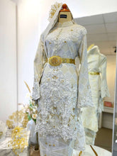 Complimentary accessories for KUNTOM Baju Sanding including dokoh and sanggul