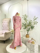 Sewa Baju Sanding Tulip Dress & Kot Raihan-Dress pengantin moden potongan dua keping-Baju songket dusty pink untuk pelamin