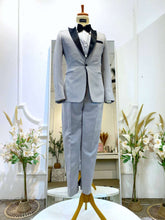 Light Grey 3-Piece Suit with Contrast Peak Lapel | Men's Wedding & Formal Suit