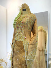 Sewa Baju Pengantin Songket Malaysia-Baju Pengantin Lelaki Kot Raihan Songket-Pakaian Sanding Eksklusif Melayu Tradisional-Baju Sanding Songket Moden Malaysia-Sewa Busana Pengantin Melayu Klasik