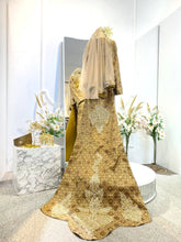 MUSTIKA II – Pakaian Sanding Melayu dengan Aksesori Diraja