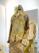 Pakaian Pengantin Melayu Premium Malaysia-Dress Kahwin Songket dengan Korset & Ekor-Sewa Busana Pengantin Eksklusif Malaysia