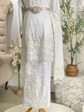 Purnama is perfect for couples who prefer a soft, clean, and graceful look for their reception day. It suits brides who want to express elegance without excess, and grooms who appreciate a traditional yet tidy fit. Ideal for indoor receptions or serene evening ceremonies.