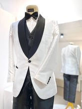 white wedding suit-men's white suit-formal wear for men-groom suit white-white tuxedo-men's formal attire-white dinner jacket-wedding suit Hire-white suit rental-designer wedding suit