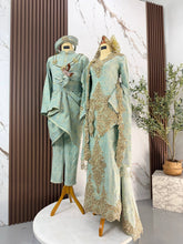 Set baju sanding songket 3D saiz XL original design by PP Signature Kajang dengan perincian selempang sulam yang mewah dan eksklusif