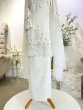 Baju Nikah Rental with Sulam Detailing – Bride & Groom-Bridal Wear with Cultural Touch-Akad Nikah Couple Outfit Malaysia