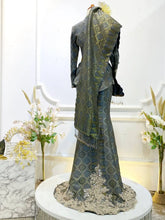 Baju sanding terkini-Sewa baju sanding-Baju kebaya songket tradisional-Baju sanding songket moden-Baju pengantin kebaya songket-Kebaya songket moden untuk sanding-Baju sanding kelabu perak-Songket kebaya sanding elegan-Pakej sewa baju sanding-Baju kebaya songket dengan selempang sulam