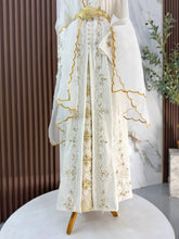 Kualiti tekstur fabrik songket tabur off-white gold pada sewa baju sanding long kebaya abaya SHARIFAH untuk visual perkahwinan sempurna