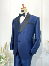 wedding tuxedo-navy blue wedding tuxedo-pakej perkahwinan-baju pengantin lelaki-baju sanding lelaki-wedding suits-butik pengantin kajang-butik pengantin pp signature-planet pengantin