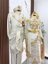 Pakej sewa baju sanding lengkap kuning diraja songket 3D untuk pasangan pengantin sedondon di majlis resepsi dewan atau majlis bertandang
