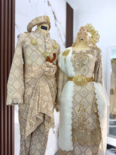 Set baju sanding songket 3D saiz L original design by PP Signature Kajang dengan perincian selempang organdy sulam yang mewah