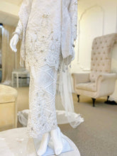 A stunning off-white songket kurung baju pengantin, perfect for a traditional Malay wedding. Baju pengantin-Songket-Malay wedding-Traditional wedding-Songket Off white-Malay Wedding dress-Wedding attire