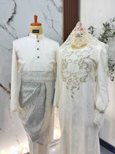 Sewa baju nikah TASNIM close up bahagian atas pasangan, French lace dan Baju Melayu Moden