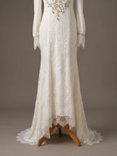 Close-up of the skirt lace and hem on TASNIM preloved baju nikah, off white French lace dress