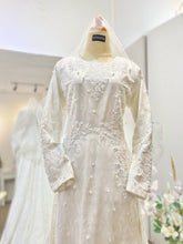 off-white wedding dress glitter lace wedding dress detachable train wedding dress Malay wedding package luxury bridal wear glamorous wedding attire