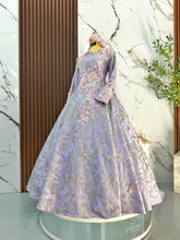 Baju sanding perempuan ballgown purple silver duchess dengan petticoat untuk siluet pengantin yang anggun dan mewah di hari perkahwinan