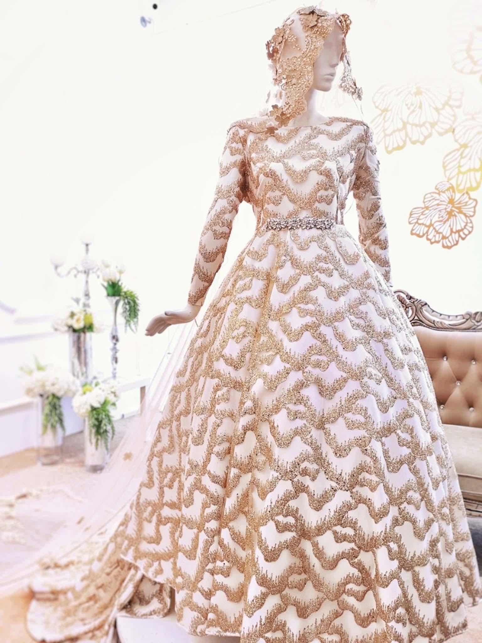 Sewa Baju Pengantin Muslimah Ballgown, Duchess with Glitter Lace Off White by PP Signature Bridal Boutique-Malay Wedding Dress