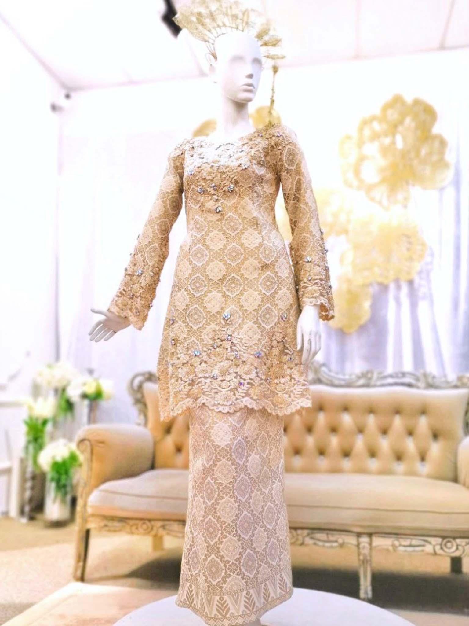 Kurung Moden, Songket Light Gold | SURI KURUNG - PP Signature