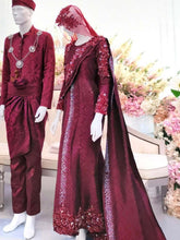 Sepasang Baju Pengantin Dress Sari Songket lengkap aksesori oleh Butik Pengantin PP Signature dipakai patung Lelaki dan perempuan berwarna merah maroon untuk disewa-A pair of Dress Sari Songket wedding dresses complete with accessories by PP Signature Bridal Boutique worn by male and female statues in maroon for rent