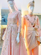 Baju Pengantin-Baju Pengantin songket-Baju Pengantin artis-Baju Pengantin terkini-Baju Pengantin muslimah-Baju Pengantin 2022-Baju Pengantin 2023-Baju Pengantin murah-Baju Pengantin lelaki-Baju Pengantin perempuan-pakej Baju Pengantin-Baju Pengantin plus size-pakej sanding-persandingan-malay wedding-custom rental Baju Pengantin-Baju Pengantin Peach-Peach wedding dress-Ballgown