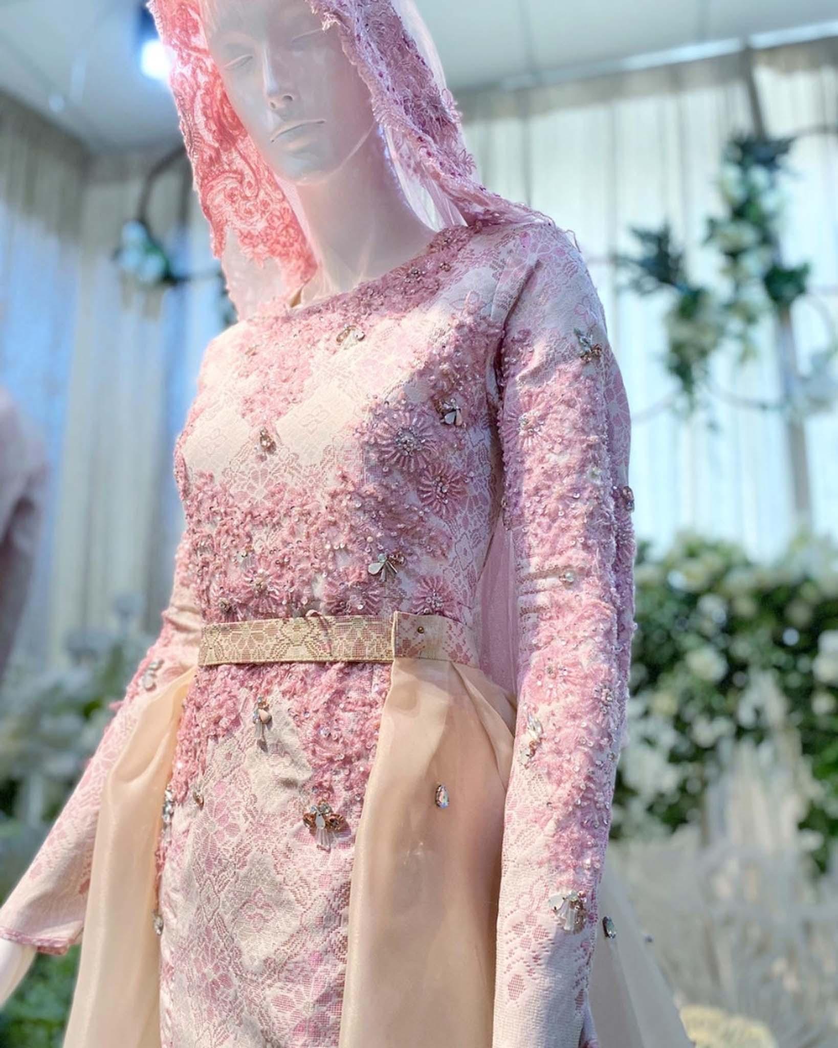 baju pengantin-baju sanding-baju kahwin-sewa baju pengantin-sewa baju kahwin-sewa baju sanding-pp signature-planet pengantin-malay wedding dress-wedding dress melayu-malay wedding dress rental-malay wedding gown-baju pengantin muslimah-baju sanding muslimah-malay wedding-wedding gown-butik pengantin-bridal-butik pengantin kajang-top bridal malaysia-best bridal malaysia-tempah baju sanding-baju sanding pink-baju pengantin pink-busana pengantin pink-plus size-baby pink wedding dress