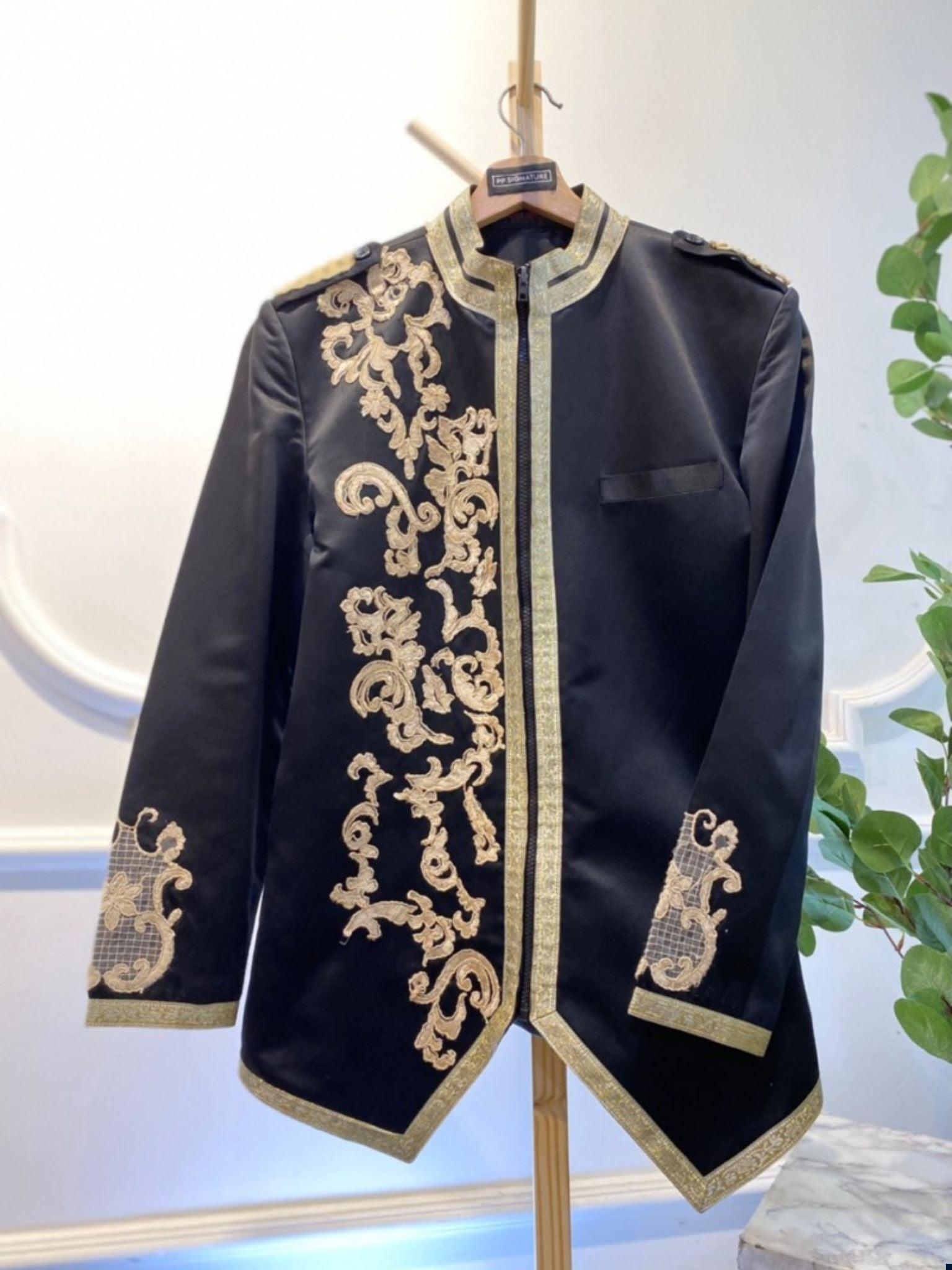 sewa baju pengantin lelaki-sewa baju sanding lelaki-sewa prince suit-sewa prince coat-butik pengantin PP Signature-wedding suit for rent-prince suit for groom-royal prince suit-prince suit for wedding-wedding prince suit-prince suit design 2023-Prince suit black-prince coat black