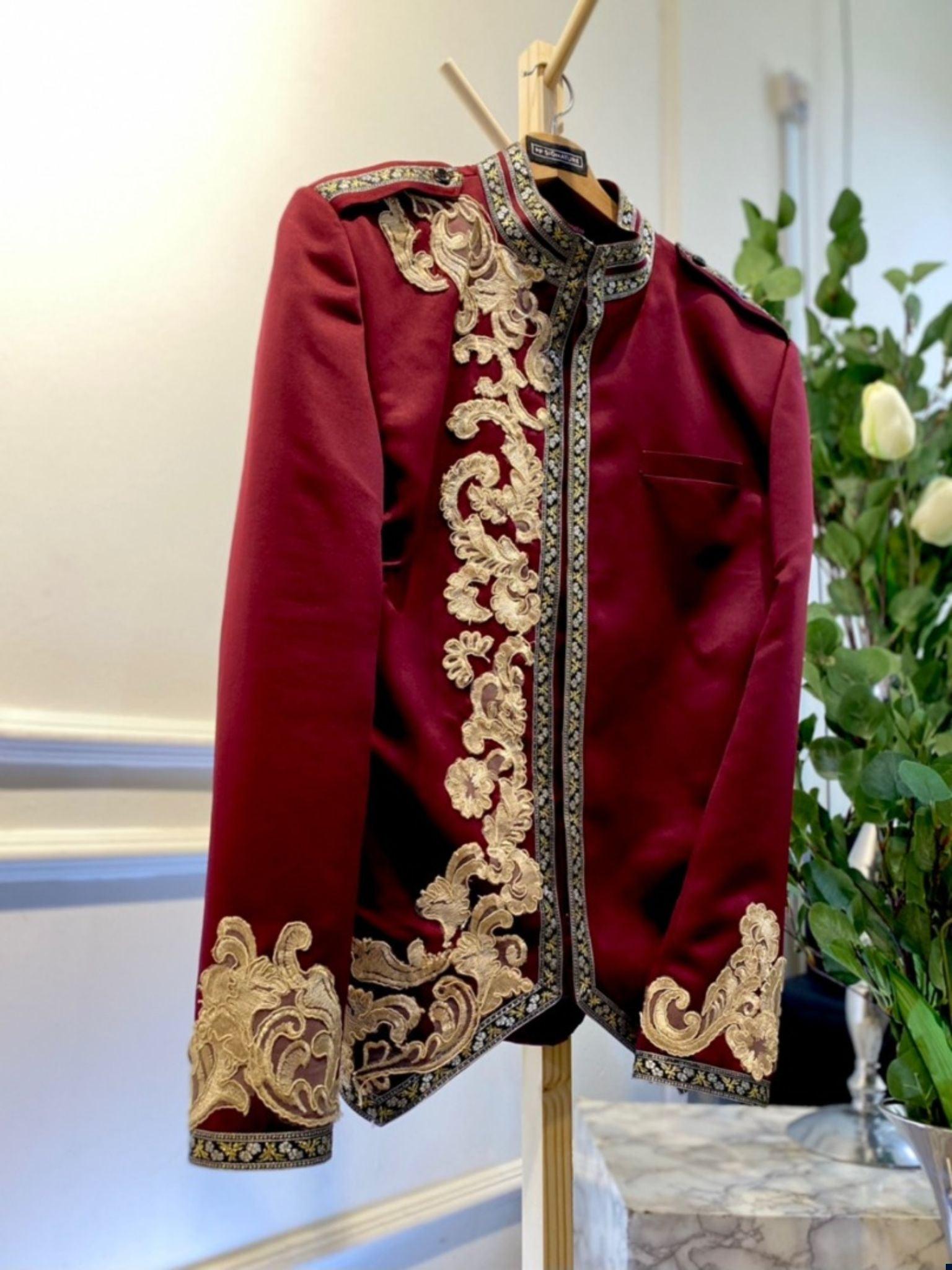 sewa baju pengantin lelaki-sewa baju sanding lelaki-sewa prince suit-sewa prince coat-butik pengantin PP Signature-wedding suit for rent-prince suit for groom-royal prince suit-prince suit for wedding-wedding prince suit-prince suit design 2023-Prince suit Maroon-prince coat Maroon