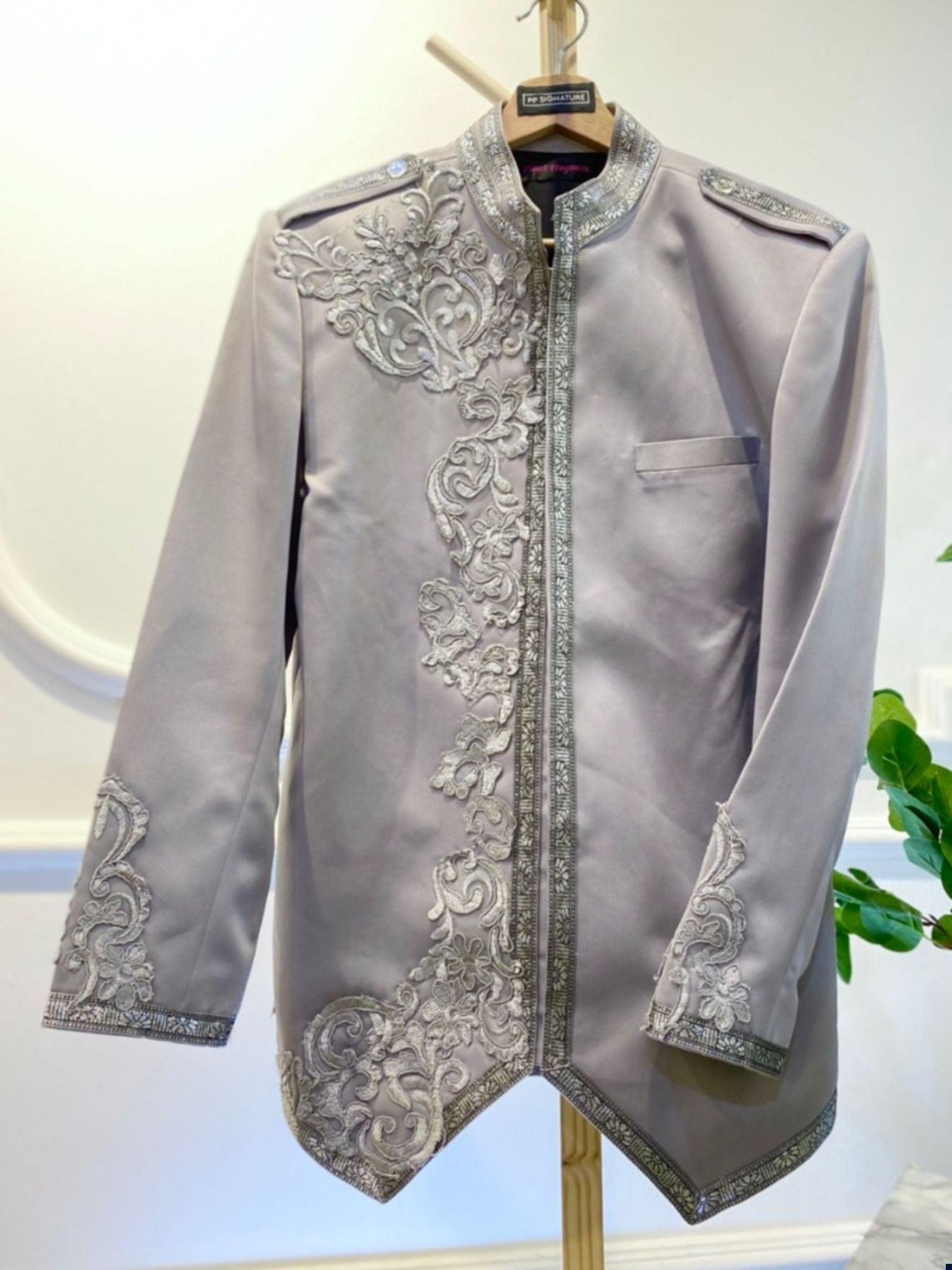 sewa baju pengantin lelaki-sewa baju sanding lelaki-sewa prince suit-sewa prince coat-butik pengantin PP Signature-wedding suit for rent-prince suit for groom-royal prince suit-prince suit for wedding-wedding prince suit-prince suit design 2023-Prince suit Grey Silver-prince coat Grey Silver